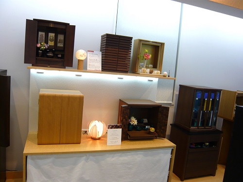 一階に展示しています！