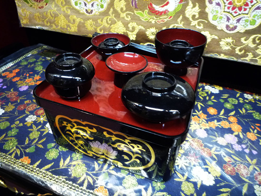 とっても便利な収納膳!