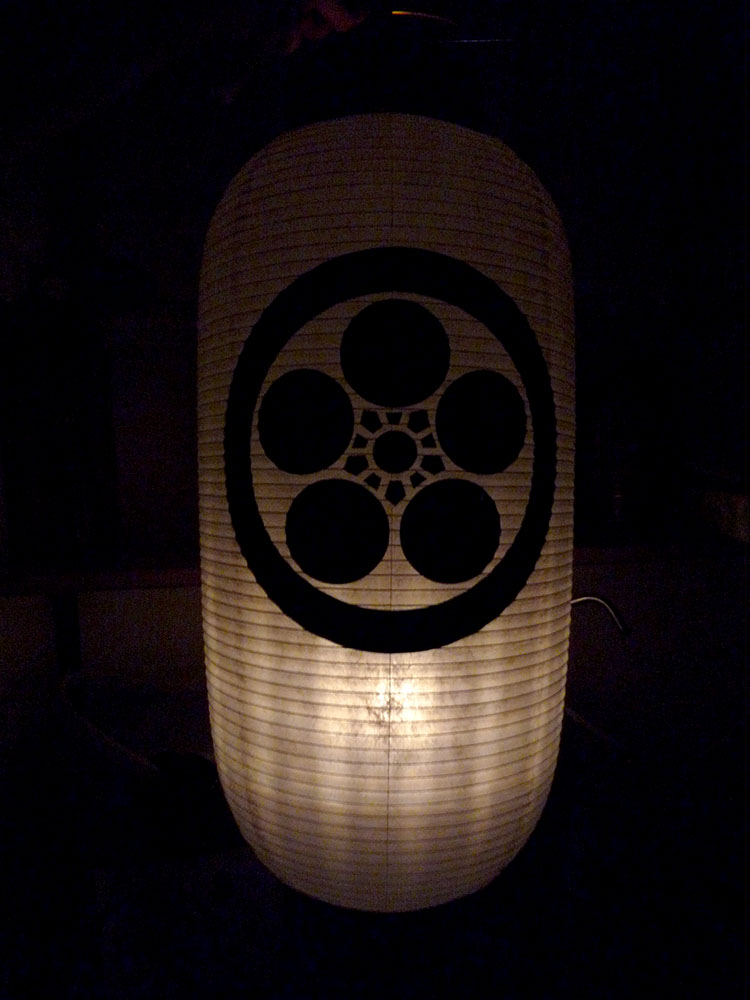 お墓には…