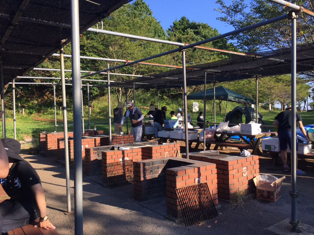 丘でBBQ