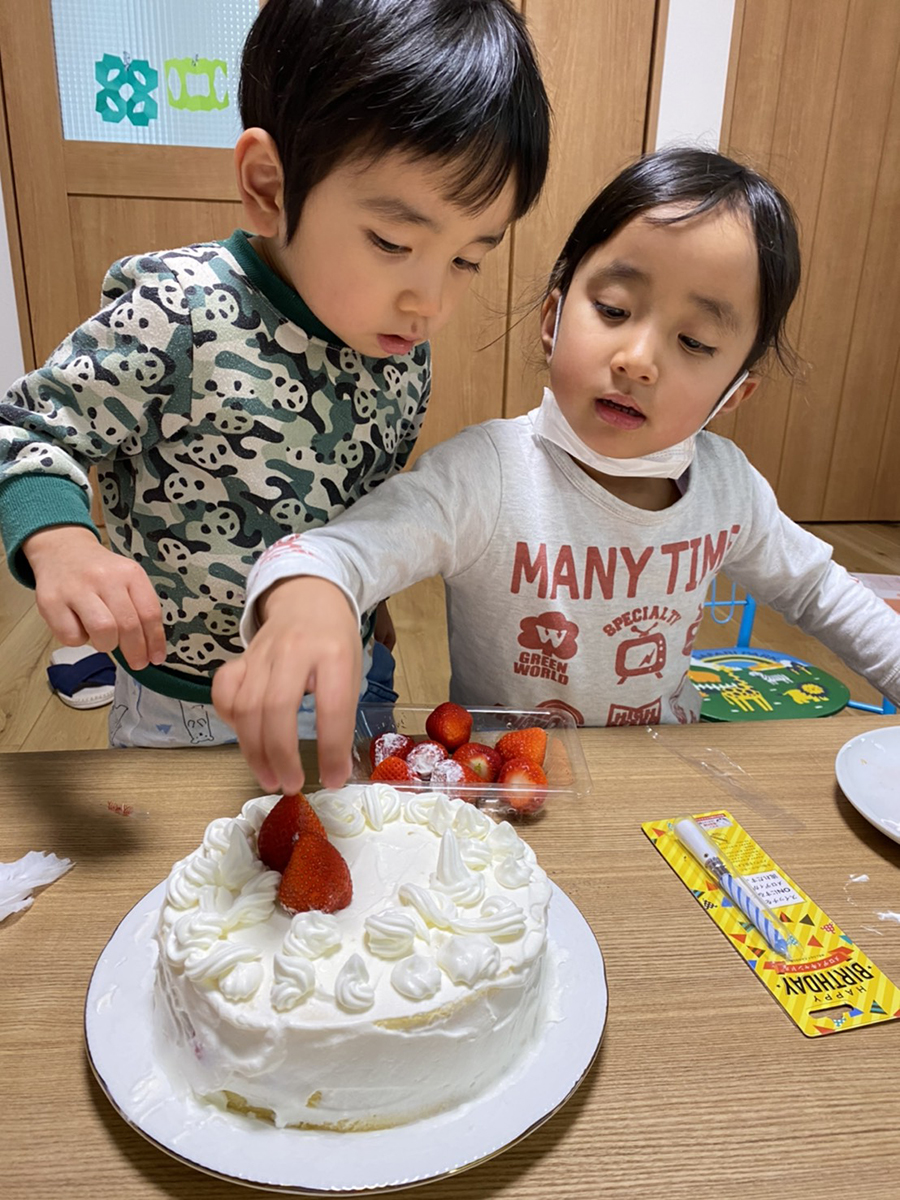 誕生日ケーキ
